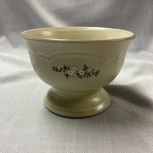 Pfaltzgraff Heirloom Centerpiece Bowl, Footed/Pedestal Bowl, Pot Pourri Bowl